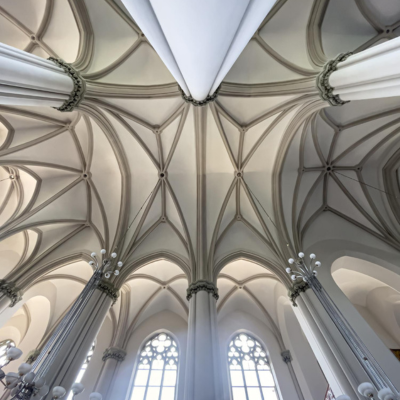 pvproductions.png Cathedral ceiling