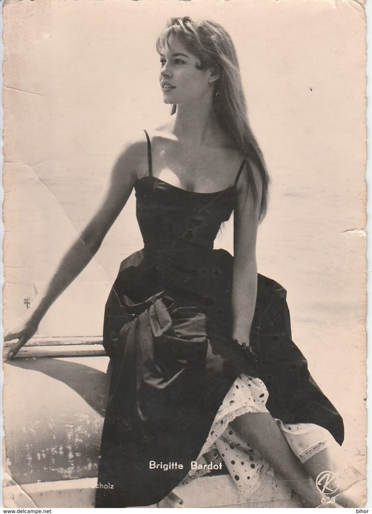 Sherry Taylor-Jones 2.png